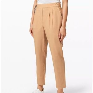 Lululemon Your True Trouser High Rise Pant sz.6
